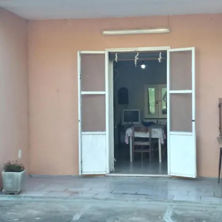 Lorenzo House * クトロフィアーノ